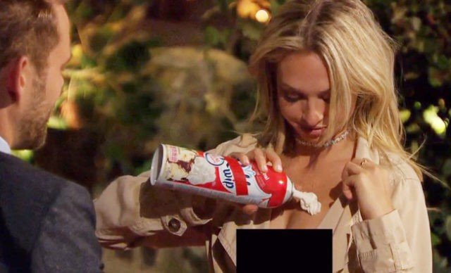 Show hẹn hò dung tục Mỹ về Việt Nam: Có bê bối trên truyền hình?