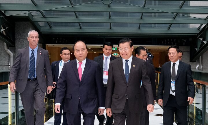 Thủ tướng Việt Nam, Lào gặp gỡ bên lề Hội nghị ASEAN – Australia