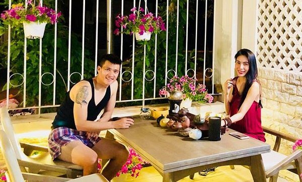 Thủy Tiên hạnh phúc khoe khoảnh khắc ngọt ngào bên Công Vinh trong biệt thự tiền tỷ