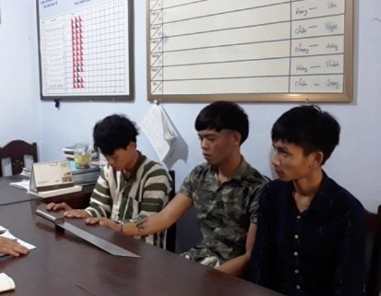 9X cầm đầu đường dây buôn ma tuý, luôn thủ mã tấu phòng thân