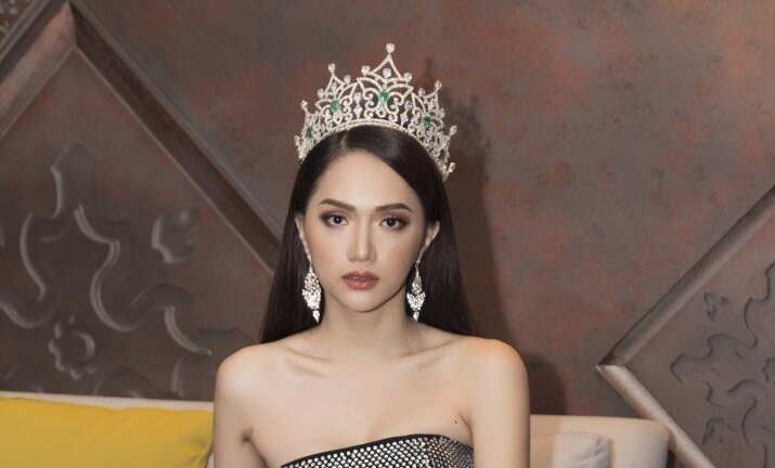 Hoa hậu Hương Giang khoe nhan sắc xinh đẹp ở Thái Lan