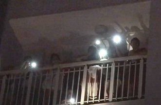 Clip: Cháy chung cơ ở TP.HCM, hàng trăm người la hét, kêu cứu