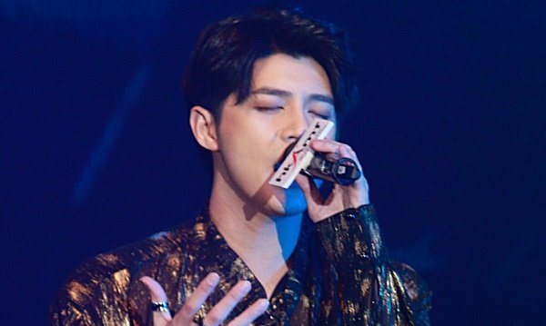 Gần 5.000 khán giả Hong Kong phấn khích với màn trình diễn của Noo Phước Thịnh