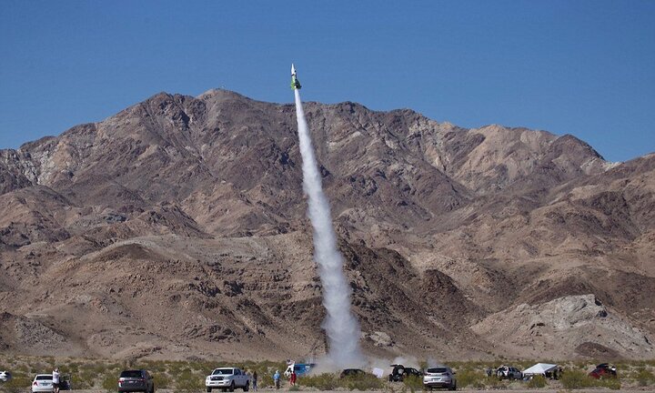 Video: Người đàn ông phóng đi cùng tên lửa tự chế ở tốc độ 523 km/h