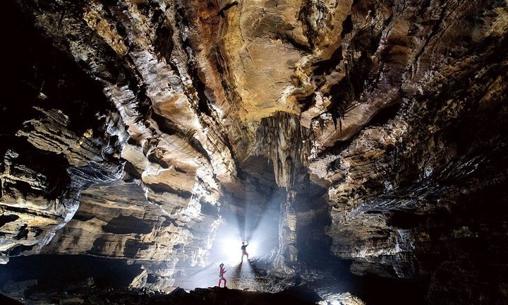 Ảnh: Trung Quốc tìm ra hang động dài nhất châu Á