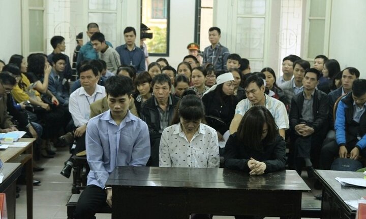 Cháy quán karaoke khiến 13 người chết: Chủ quán lĩnh án 9 năm tù