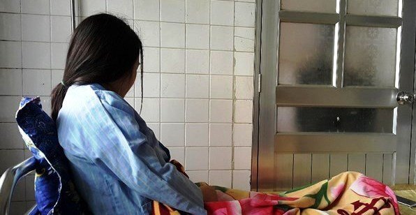 Phụ huynh đánh giáo sinh suýt sảy thai: Cạnh bánh nhau thai vẫn có nhiều máu tụ