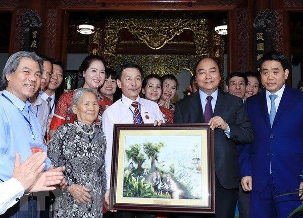 Thủ tướng: Chính phủ sẽ tạo cơ chế để làng gốm Bát Tràng phát triển đồng bộ