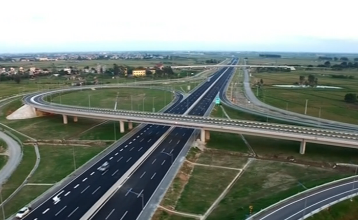Chính phủ ra nghị quyết xây dựng một số đoạn cao tốc tuyến Bắc - Nam