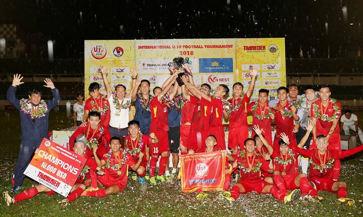 Đánh bại đội bóng Nhật Bản, U19 Việt Nam toàn thắng giải U19 Quốc tế