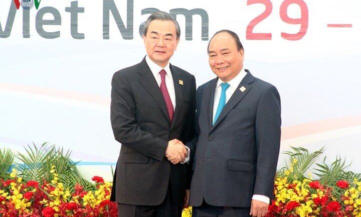 Ảnh: Thủ tướng chủ trì lễ đón các trưởng đoàn dự GMS6 và CLV10