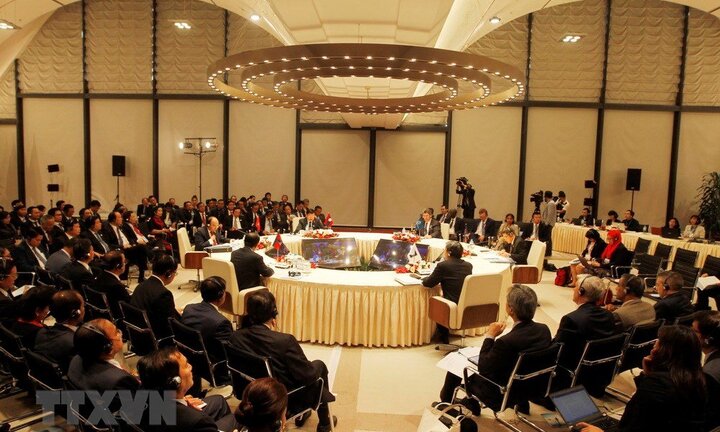 Tuyên bố chung Hội nghị Cấp cao Khu vực Tam giác phát triển CLV