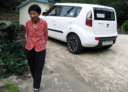 Người phụ nữ thi 950 lần mới có bằng lái xe