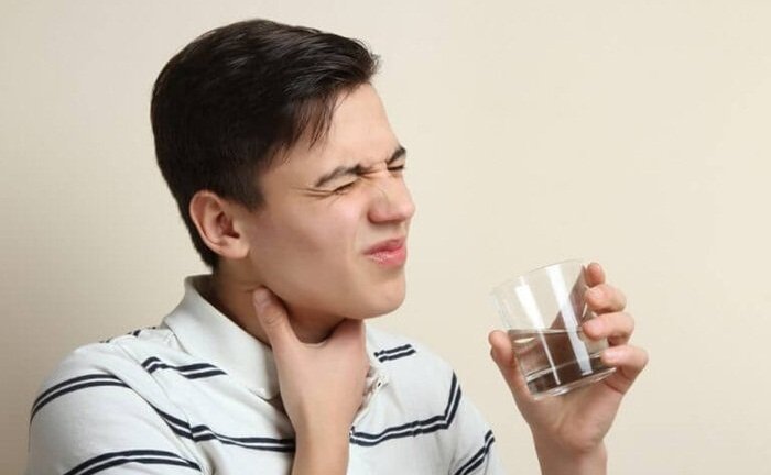 Đau họng 2 tuần không khỏi, đi khám phát hiện mắc phải bệnh chết người này