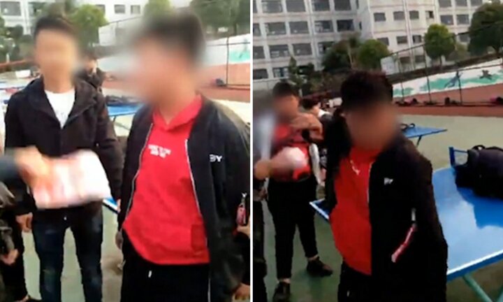 Clip: Làm vỡ điện thoại, nữ sinh cầm tiền tát vào mặt bạn để 'bồi thường'