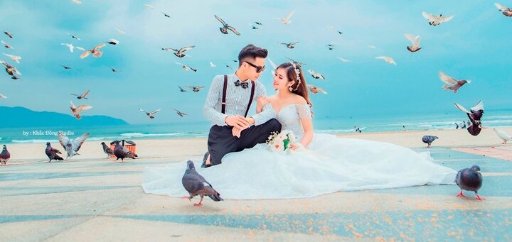 Bộ ảnh cưới ngọt ngào của cặp đôi thích đi phượt