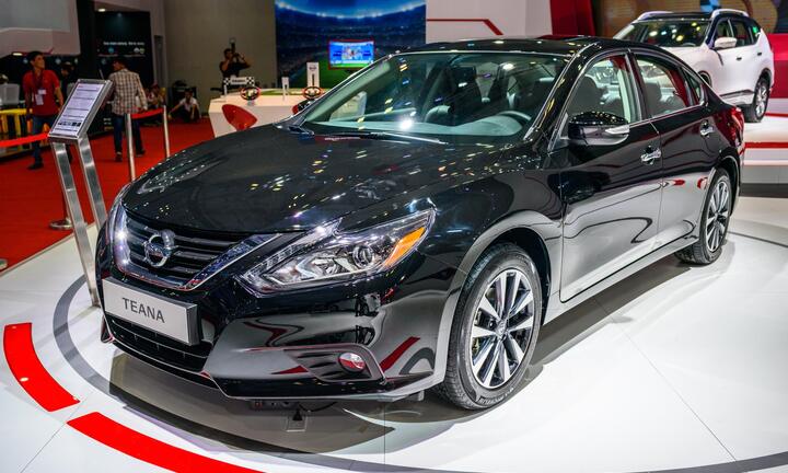 Bảng giá ô tô tháng 4/2018: Nissan chơi ngông, giảm 'sốc' 295 triệu đồng đối với mẫu xe 'ế' Teana