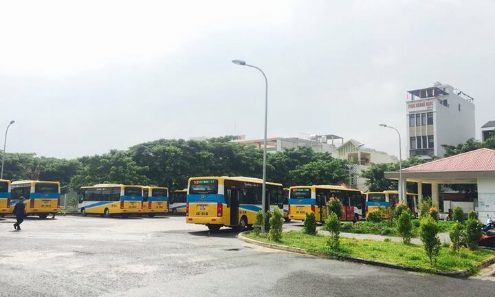 Đuổi học sinh xuống xe buýt vì không có tiền thối, tài xế bị đình chỉ