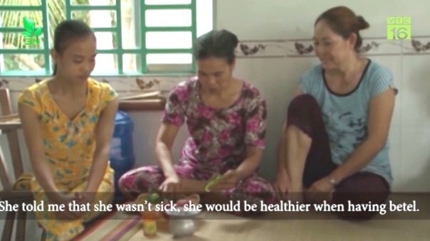 Người phụ nữ ở Cần Thơ suốt 20 năm ăn trầu thay cơm