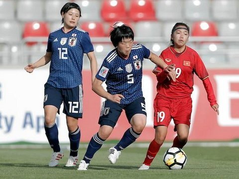 Asian Cup 2018: Tuyển nữ Việt Nam thua đậm á quân thế giới