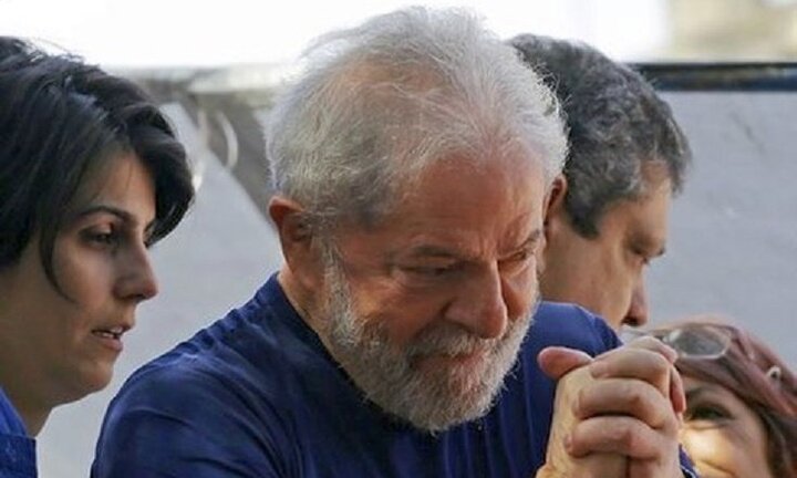 Cựu Tổng thống Brazil Lula da Silva tới nhà tù thụ án