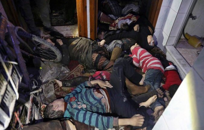 Tấn công hóa học làm 70 người chết ở Syria: Nga phản ứng thế nào khi bị đổ trách nhiệm?