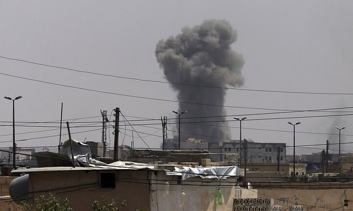 Báo Anh: 12 người chết sau khi căn cứ Syria trúng tên lửa hành trình