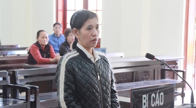 Mâu thuẫn chuyện tình cảm, đổ thuốc độc vào ly bia sát hại người tình