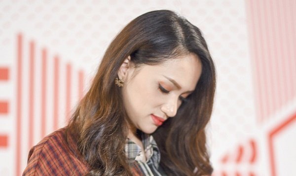 Hoa hậu Hương Giang: ‘Muốn thử trải qua cảm giác mang thai một lần trong đời’