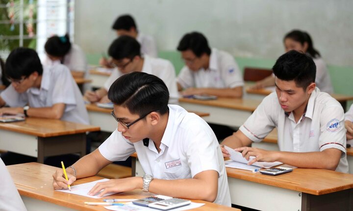 Giảm 350 chỉ tiêu vào lớp 10 chuyên tại TP.HCM