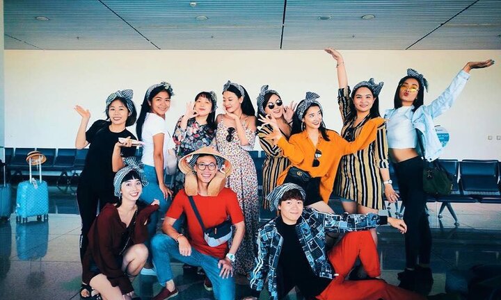 Mặc Trường Giang lủi thủi hậu scandal, Nhã Phương vui vẻ đi du lịch cùng 'trai lạ'