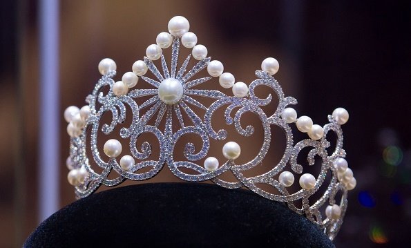 Cận cảnh vương miện gần 2 tỷ đồng của Hoa hậu Biển Việt Nam toàn cầu 2018