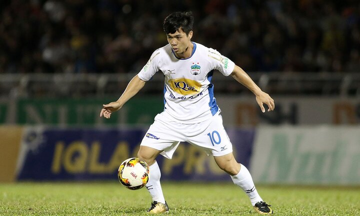 Công Phượng rườm rà, hàng thủ thủng lỗ chỗ, HAGL ôm hận tại Thống Nhất