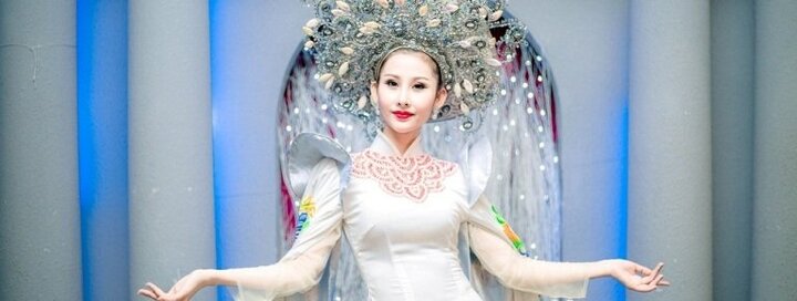 Á khôi Chi Nguyễn khoe dáng yêu kiều tại chương trình thiện nguyện