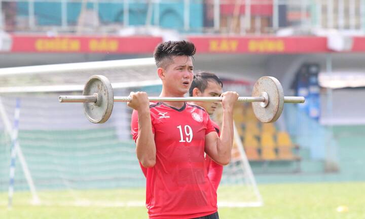 HLV Miura hành xác học trò, chờ đại chiến Hải Phòng