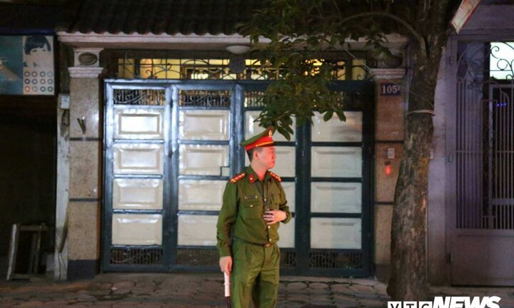 VIDEO Trực tiếp: Khám nhà nguyên Tổng cục phó Tổng cục Tình báo Phan Hữu Tuấn tại Hà Nội