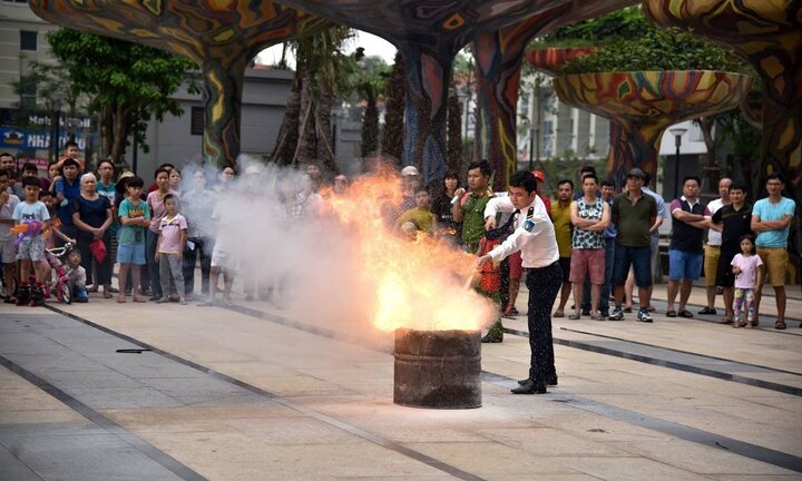 Tập huấn, đào tạo công tác phòng cháy chữa cháy cho cư dân tại khu đô thị TNR GoldMark City