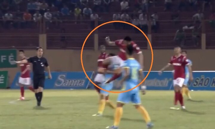 Làm đối thủ gãy xương sườn, cầu thủ Than Quảng Ninh bị phạt nặng