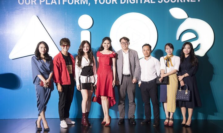 Thùy Anh, Trương Quốc Bảo, Á hậu Kim Nguyên gặp gỡ NSX Running Man