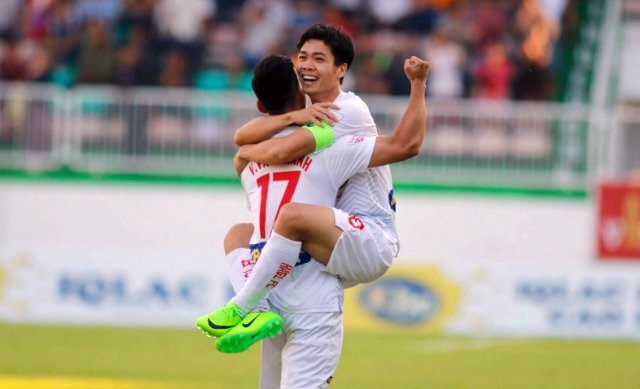 Công Phượng 'khai hỏa', HAGL thắng thuyết phục SHB Đà Nẵng