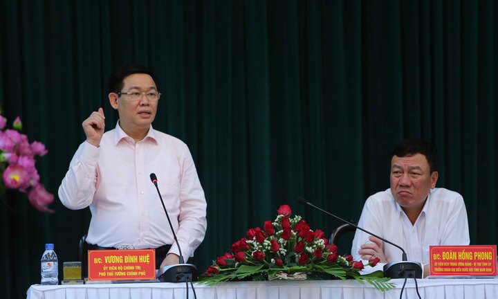 Phó Thủ tướng Vương Đình Huệ mong Nam Định ‘dệt nên nhiều giấc mơ đẹp'