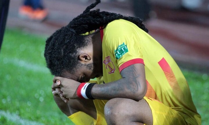 Nam Định thua trận thứ 5, tiếp tục đội sổ V-League