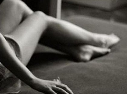 Say rượu, gã thợ sửa xe giở trò đồi bại với em bạn nhậu