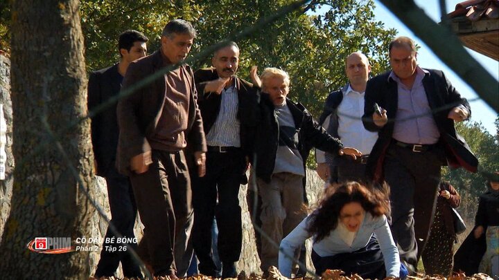 Cô dâu bé bỏng tập 26, 27: Bị gán tội dụ dỗ đàn ông, Melek bị xua đuổi