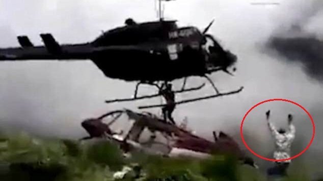 Clip: Kỹ sư bị cánh quạt trực thăng cứu hộ chém chết thương tâm