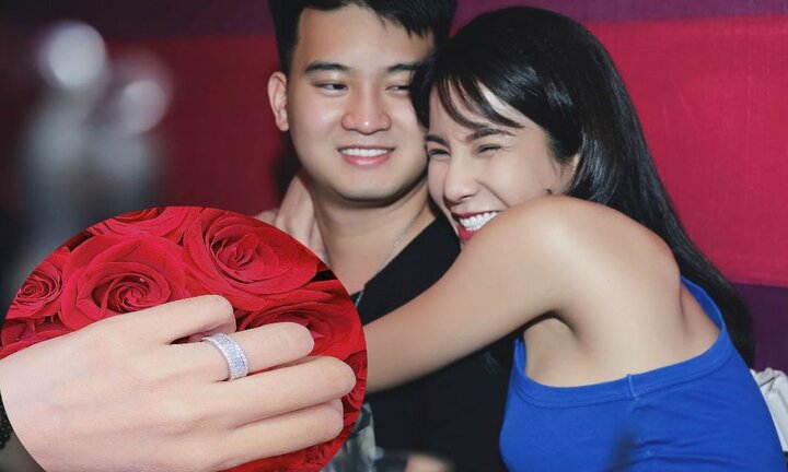 Diệp Lâm Anh khoe nhẫn đính hôn nạm kim cương do bạn trai thiếu gia tặng