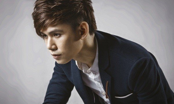 Đại Nhân tiết lộ chuyện rời bỏ công ty quản lý, cạo trọc đầu vì stress