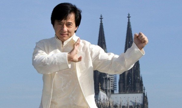 Soi kỹ khối tài sản kếch xù của Thành Long