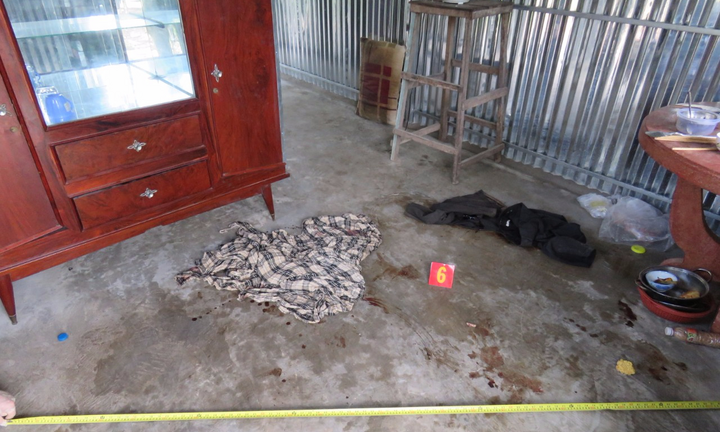 Nhậu say trượt ngã, người đàn ông sống một mình chết tại nhà