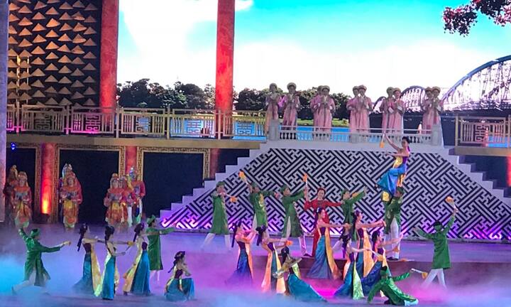 Ảnh: 'Khúc hát ân tình' khép lại Festival Huế 2018